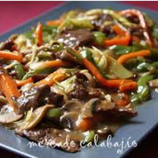 58. Ternera Con Verduras