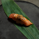 Niguiri de Salmón Aburi (2 uds.)