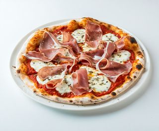 Pizza Con Crudo Ø32 cm