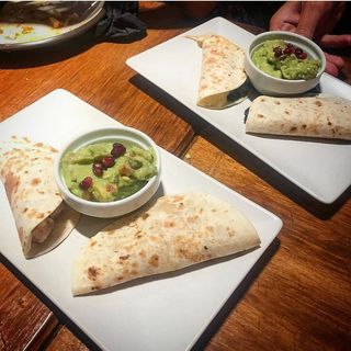 Quesadillas (2 uds.) 