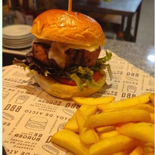 Hamburguesa clásica 