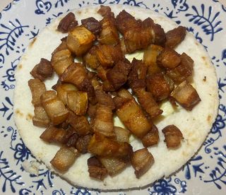 Arepa Con Chicharrón
