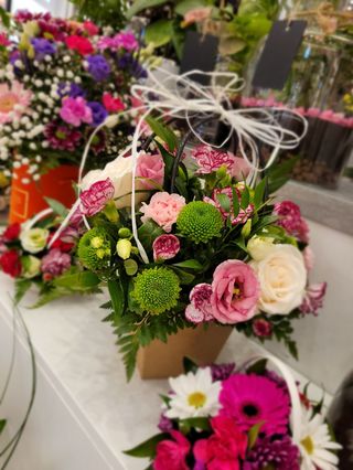 Eko-torebka pełna kwiatów