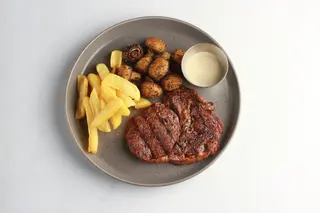 Пеппер стейк (400/100/30г)