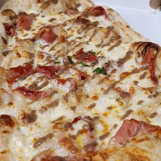 Pinsa romana bianca speck