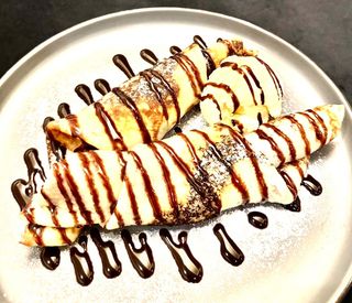 Clatite cu Finetti si inghetata