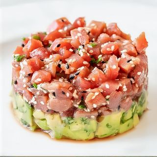 Tartar de atún con aguacate
