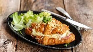 Croissant Salé Escalope Panne
