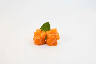 163.Gio spicy salmón (2 pzs.)