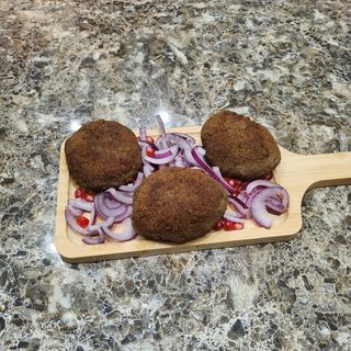 კატლეტი შერეული ხორცით 3 ცალი