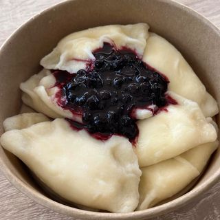 Pierogi z serkiem na słodko z brzoskwiniami 10szt 