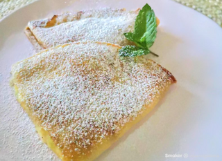 Naleśniki z cukrem pudrem