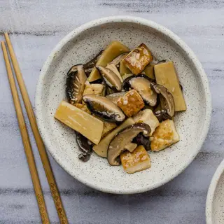 Bambú Y Setas Chinas
