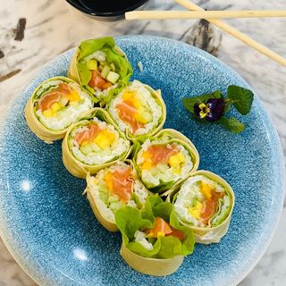 49. ESPECIAL PASTA GYOZA SALMÃO