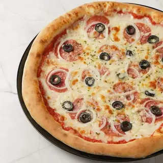 Pizza Salame e Cebola
