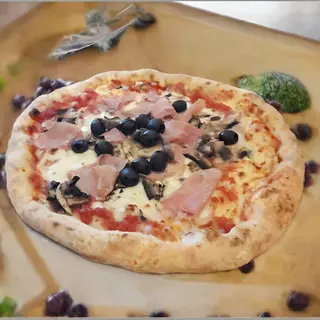 Pizza capricciosa