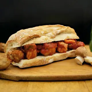 Bocadillo Medio Magra Con Tomate