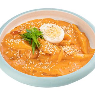 Токпоки в сырном соусе