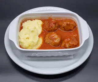 Ćufte sa pire krompirom