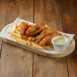 Tiras De Pollo Y Patatas (Ración)