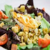 Ensalada De Queso De Cabra Grillé