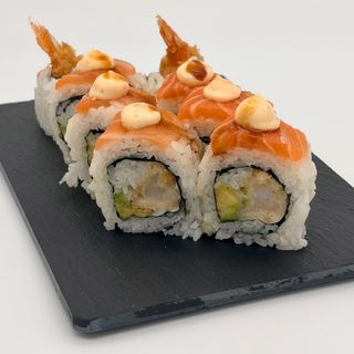 Salmón Ebi Roll