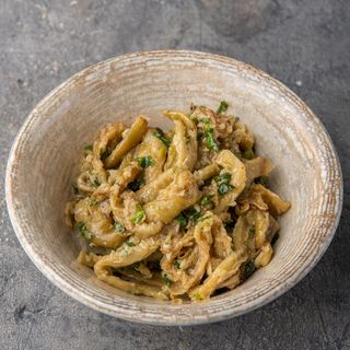 აწეწილი ბადრიჯანი ნივრით (300 გრ.)