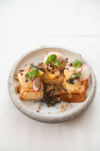 Foie gras torchon cu chuntney de pere la jar