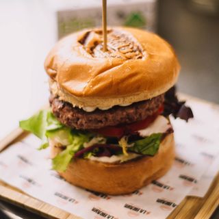 Menu Veggie Burger con patatas y bebida