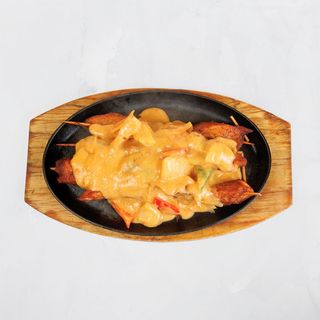 33. Pileći ražnjići u kikiriki umaku