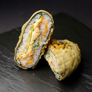 Суші-бургер з креветкою