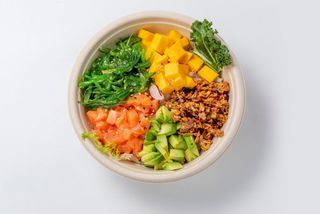 15PS. Poke De Salmón