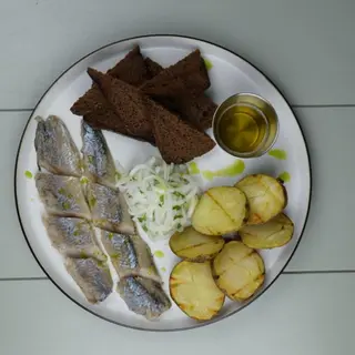 Оселедець матіас з картоплею та маслом кгі (450 г)