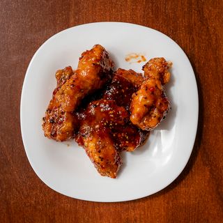 Skrzydełka na maśle, z pieprzem i chili (5 szt)