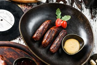 Cârnăței de casă la grătar