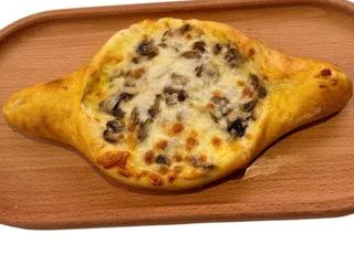 ХАЧАПУРІ ПО-АДЖАРСЬКИ "З ГРИБАМИ" (450g)