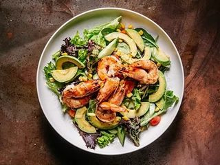 Салата със скариди (260гр.)