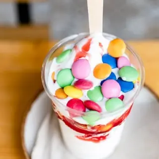 Helado Soft de Nata con Toppings