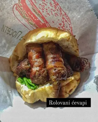 Rolovani ćevapi kg