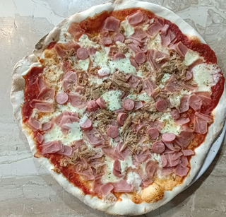 Pizza Franfurt