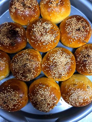 Булочка з кунжутом (60г)