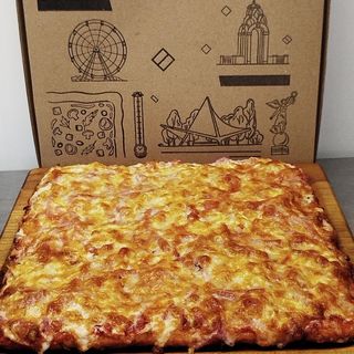 Піца 4 мʼяса половина