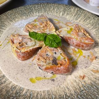 Tortelloni relleno de foie