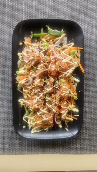 T533 - Salada de Salmão com Mayo
