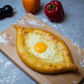 Աջարական խաչապուրի 2 ձվով