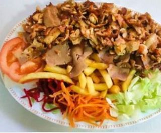 Plato Shawarma Mixto Con Patatas