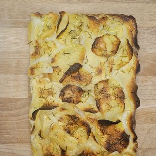 Patate e rosmarino  teglia 1/4 per una persona