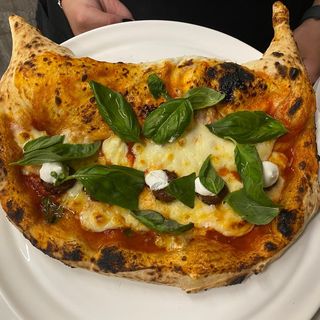 Pizza calzone (de masa madre) 36 cm 