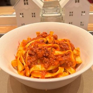 TAGLIATELLE AL RAGU' BIANCOLATTE 