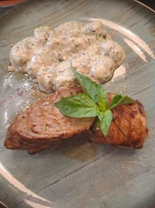 Svinjski file sa aromatičnim njokama 500gr